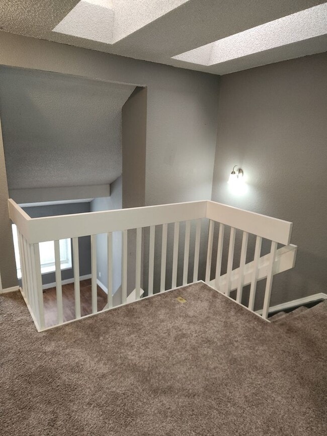 Building Photo - Wonderful townhome unit in Arvada! MOVE IN READY!!