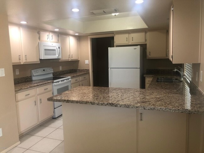 Building Photo - 8020 E Krail St