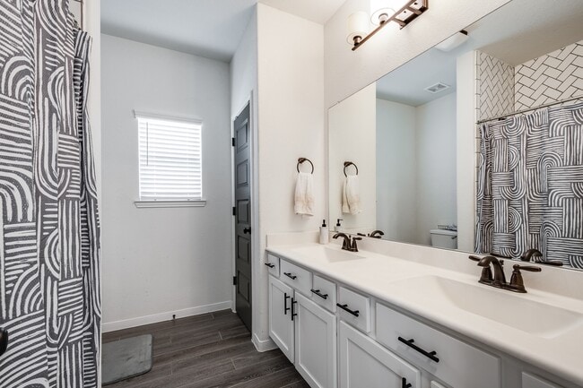 Building Photo - 14231 Angelina Dr