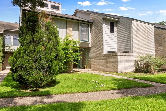 Building Photo - 668 N Eldridge Pkwy