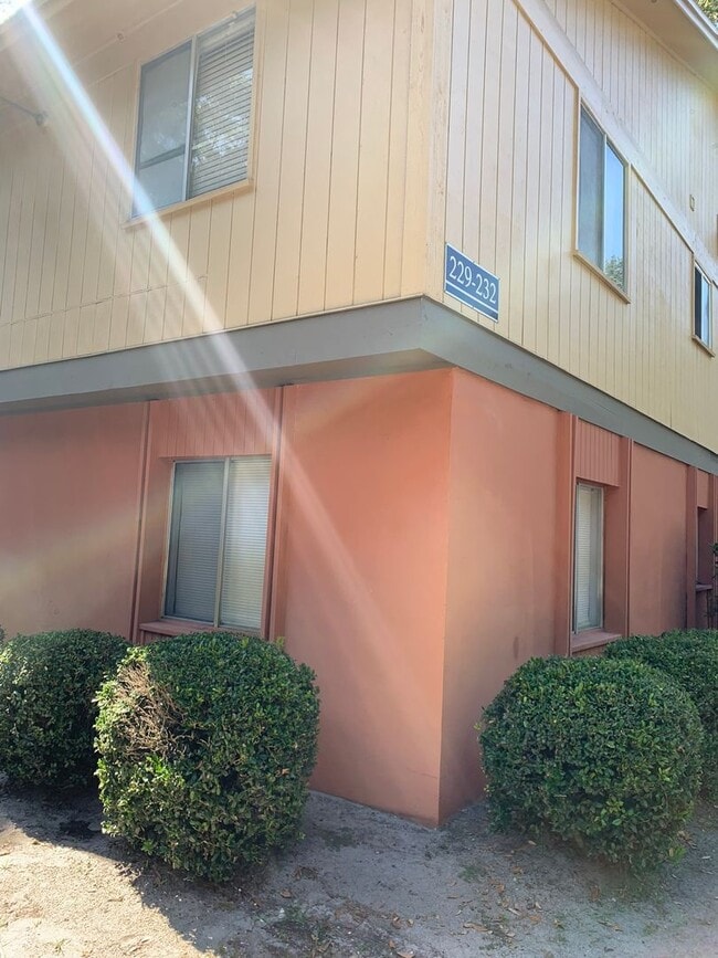 Primary Photo - Nice Condo in the heart of Orange Park