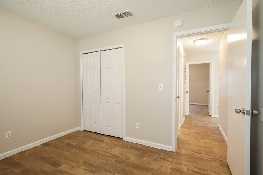Building Photo - 3225 Merganzer Trail