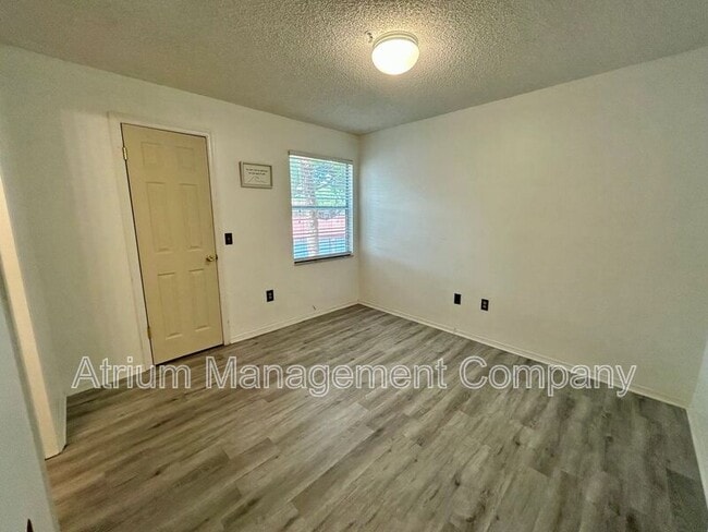 Building Photo - 2400 Feather Sound Dr