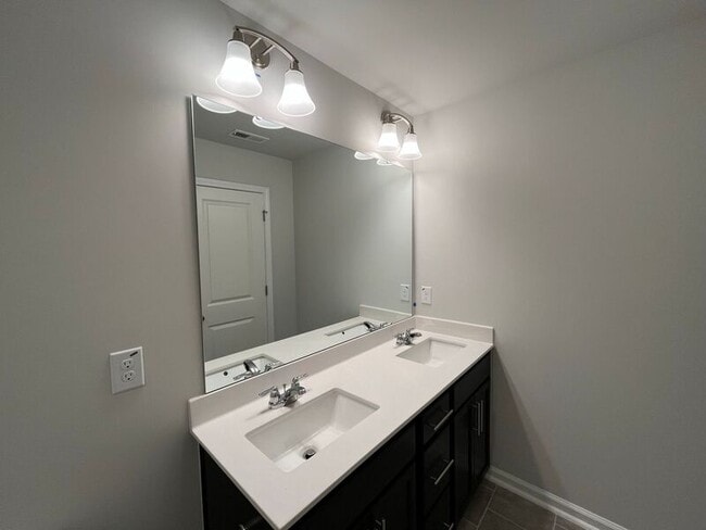 Building Photo - 258 Ivy Vine Wy