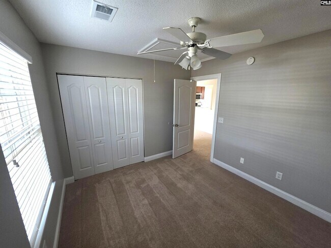 Building Photo - 165 Crassula Dr