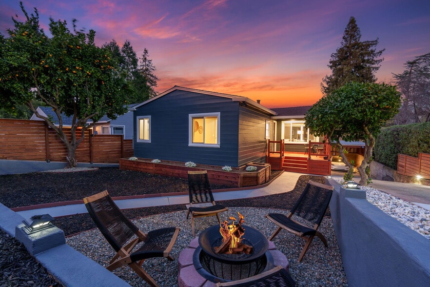 Building Photo - 8124 Greenly Dr