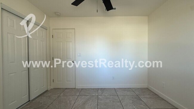 Building Photo - 16657 Kayuga St