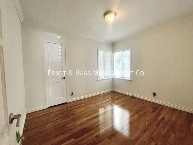 Building Photo - 2642 E Adams St