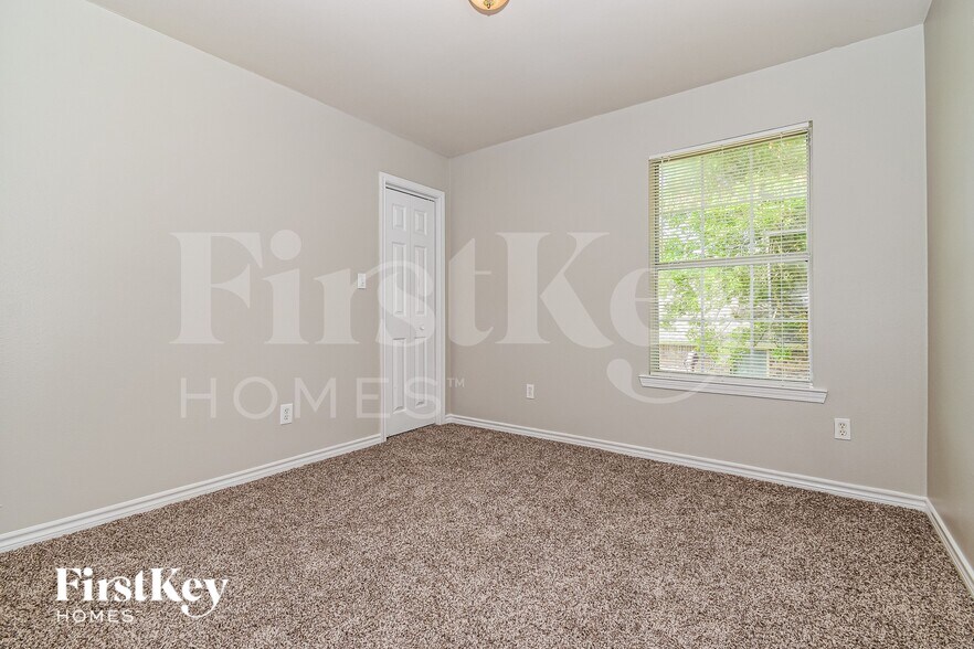 Building Photo - 436 Perch Rd
