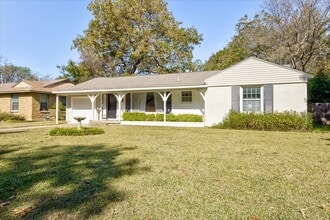 Building Photo - 3524 Corto Ave