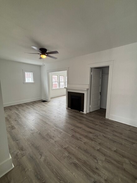 Building Photo - 504 W 29th St