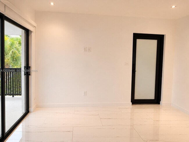 Building Photo - 1155 102nd St