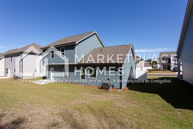 Building Photo - 242 Ww Carr Ave