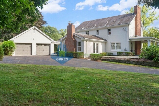 Building Photo - Elegant Fox Chapel 4-Bedroom, 3.5-Bath Home