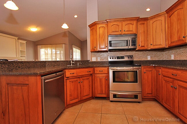 Building Photo - Beautiful House in Cape