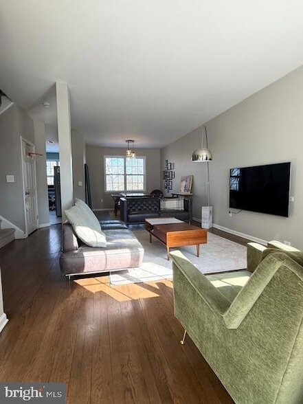 Building Photo - 83 Shelley Cir