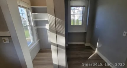 Building Photo - 570 Broad St