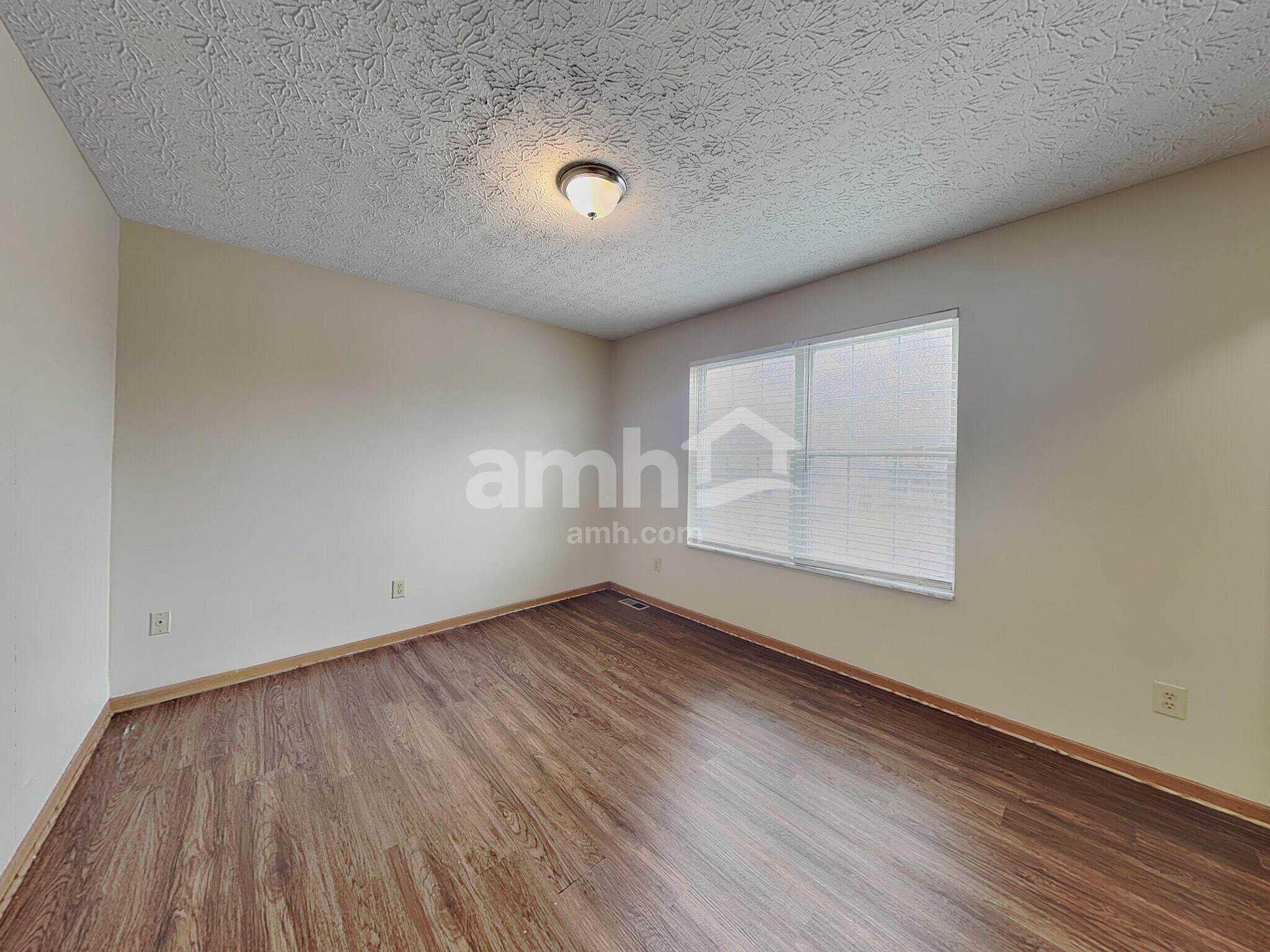 Building Photo - 4242 Honey Bee Ct