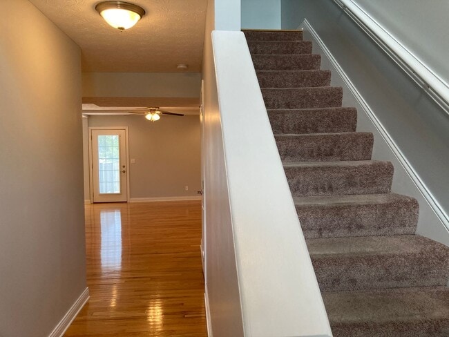 Building Photo - 141 Twin Lakes Dr