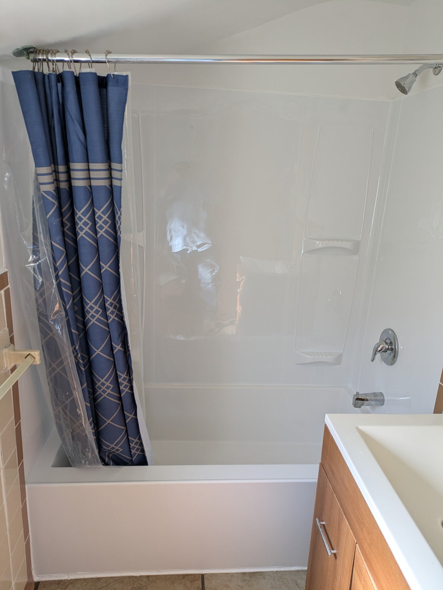 Building Photo - 1916 Plainview Ave