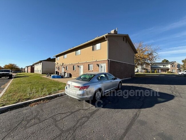 Building Photo - 1413 W 1650 N