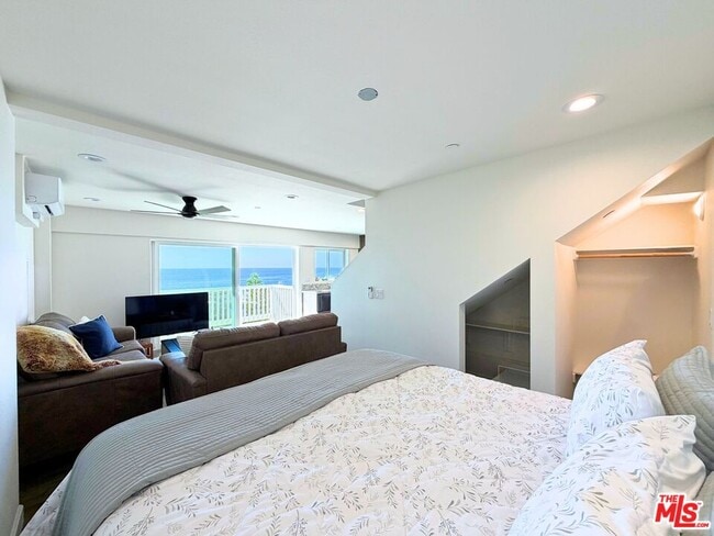 Building Photo - 11862 Ebbtide Ln