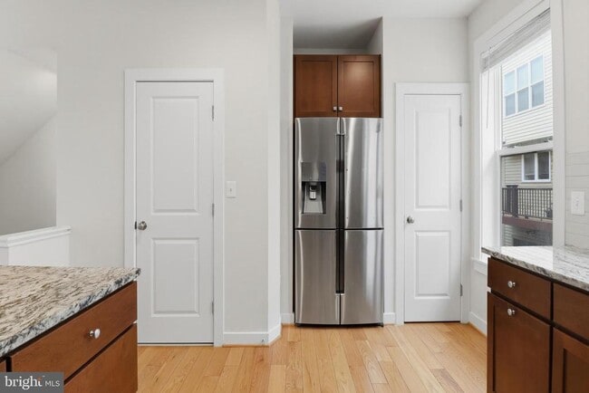 Building Photo - 16199 Columbus Ave