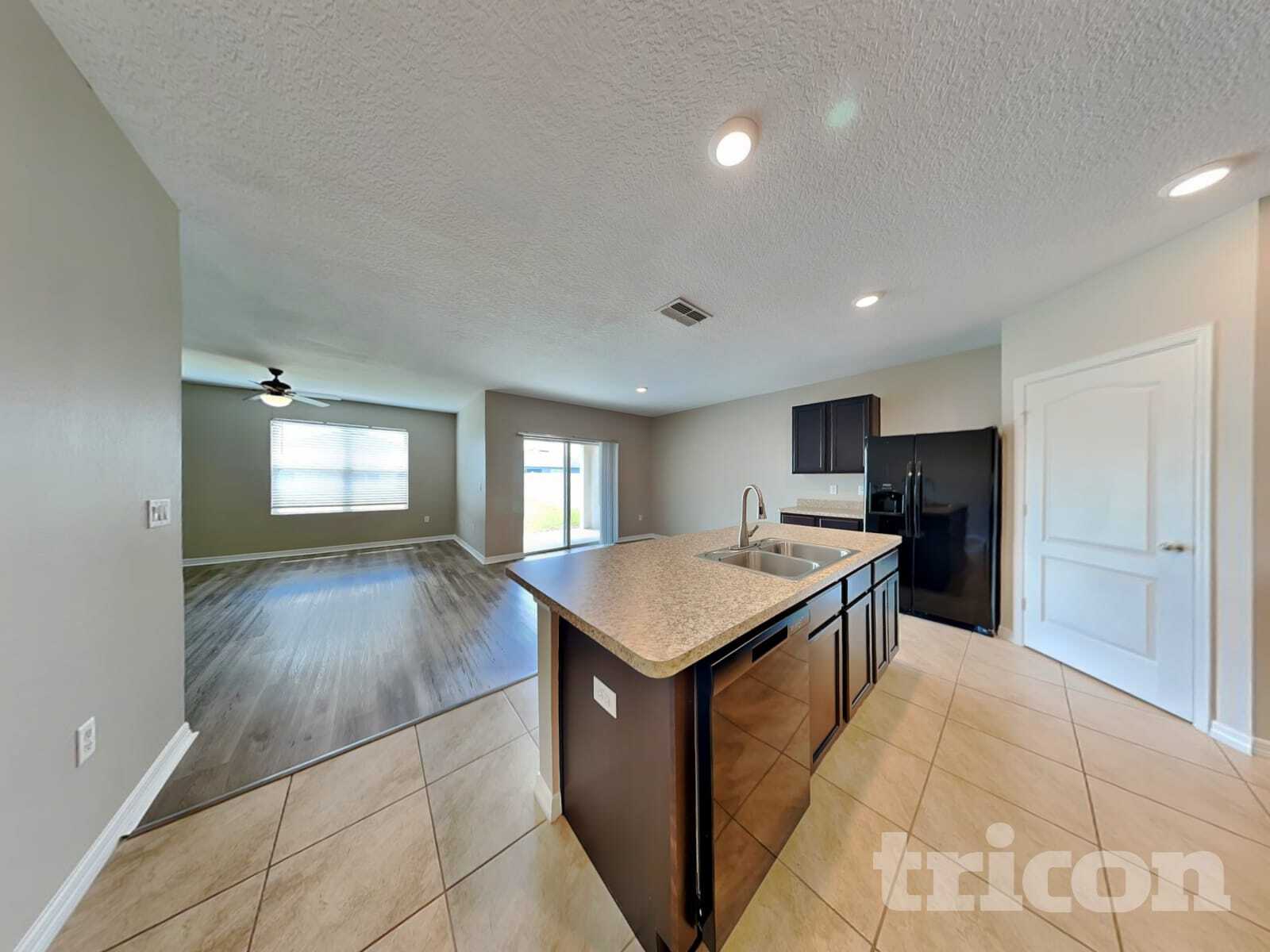 Building Photo - 935 Summer Glen Dr