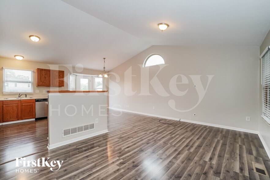 Building Photo - 764 Sauter Ln