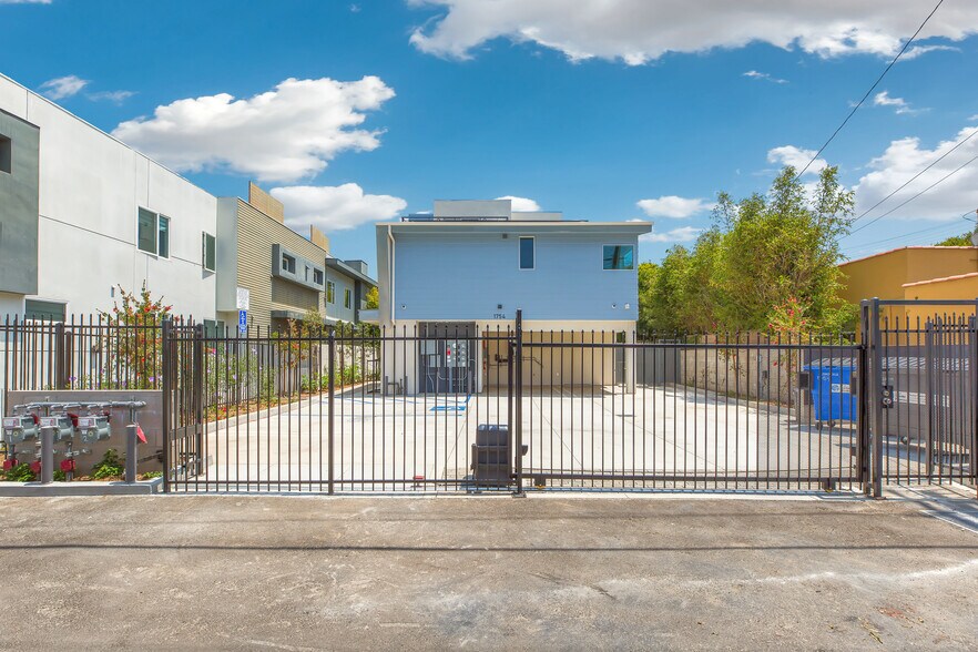 Gated parking - 1754 10th St
