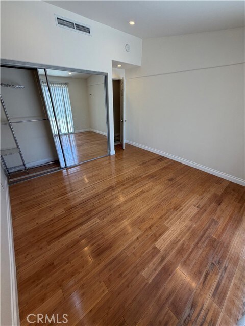 Building Photo - 22346 Hartland St