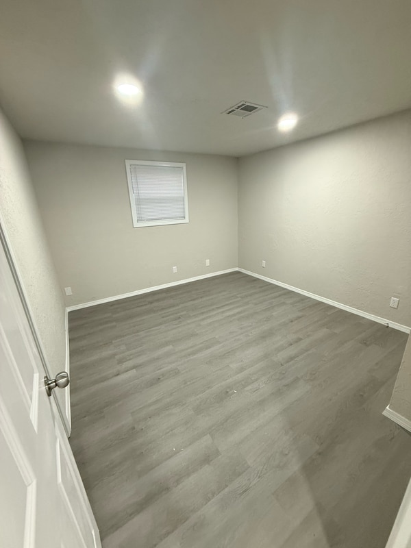 Building Photo - 3513 W 39th St