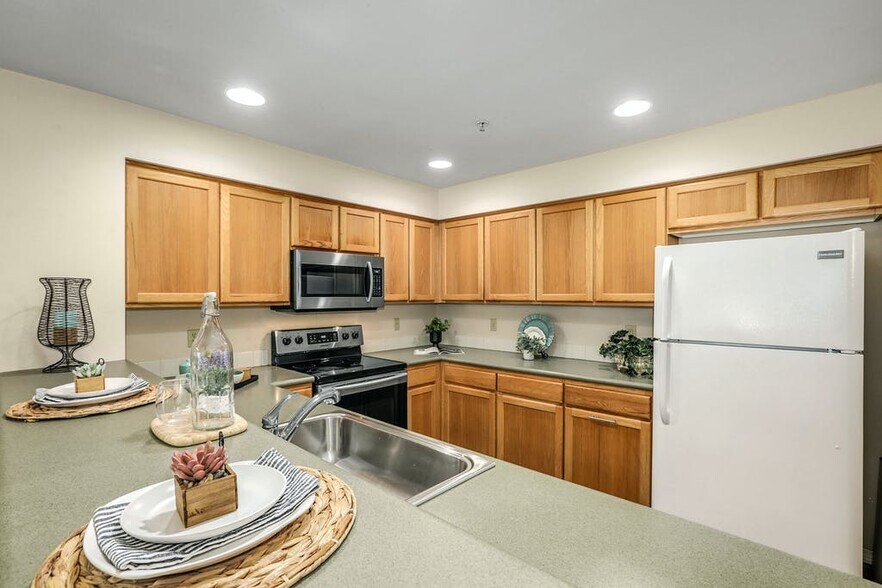 Building Photo - 2001 120th Pl SE