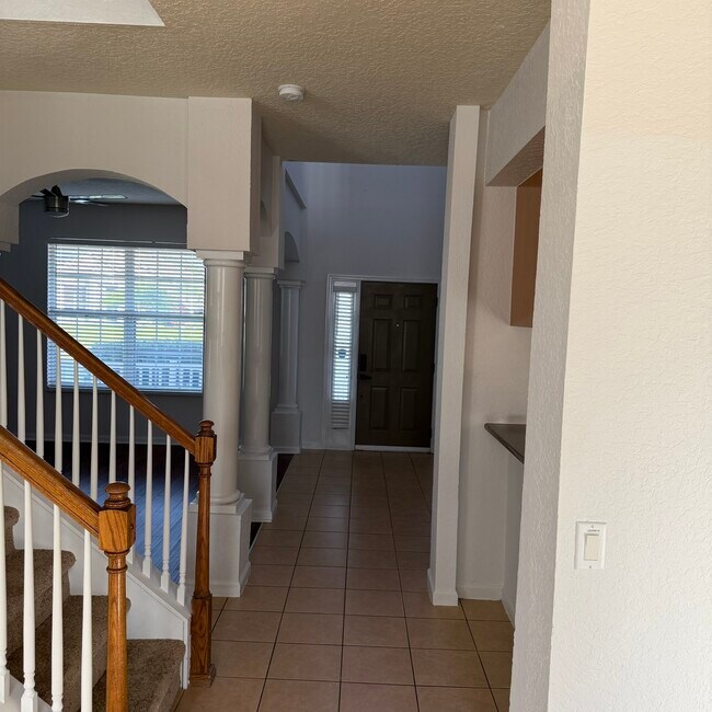 Building Photo - 2914 River Birch Dr