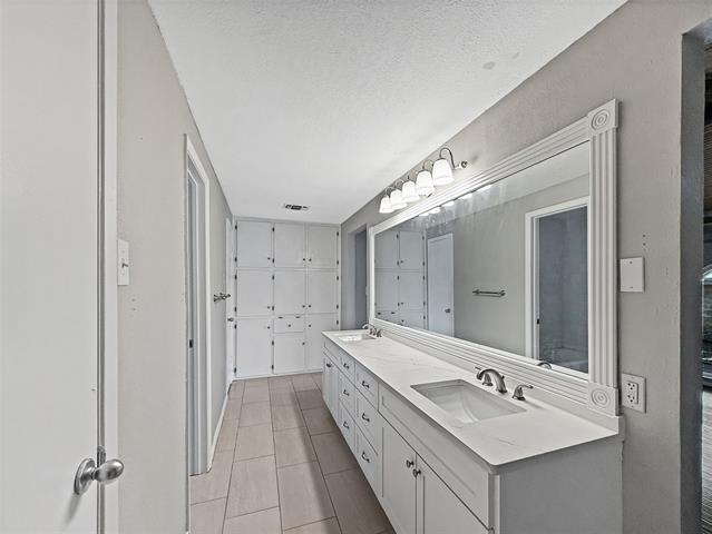 Building Photo - 6251 Shirley Dr