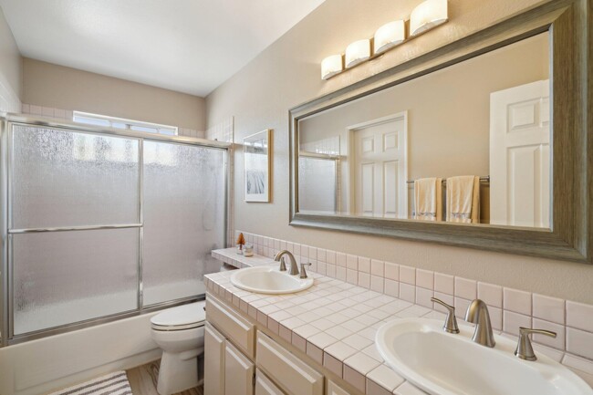 Building Photo - 45450 Desert Fox Dr