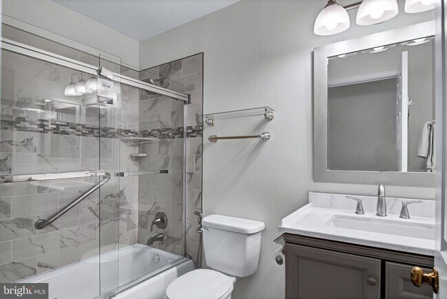 Building Photo - 3289 Kinross Cir