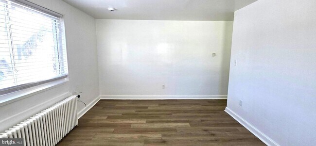 Building Photo - 3207 11th Pl SE