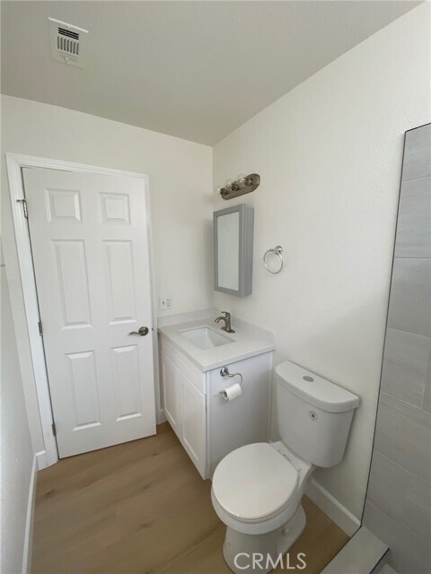 Building Photo - 16001 Green Hill Dr