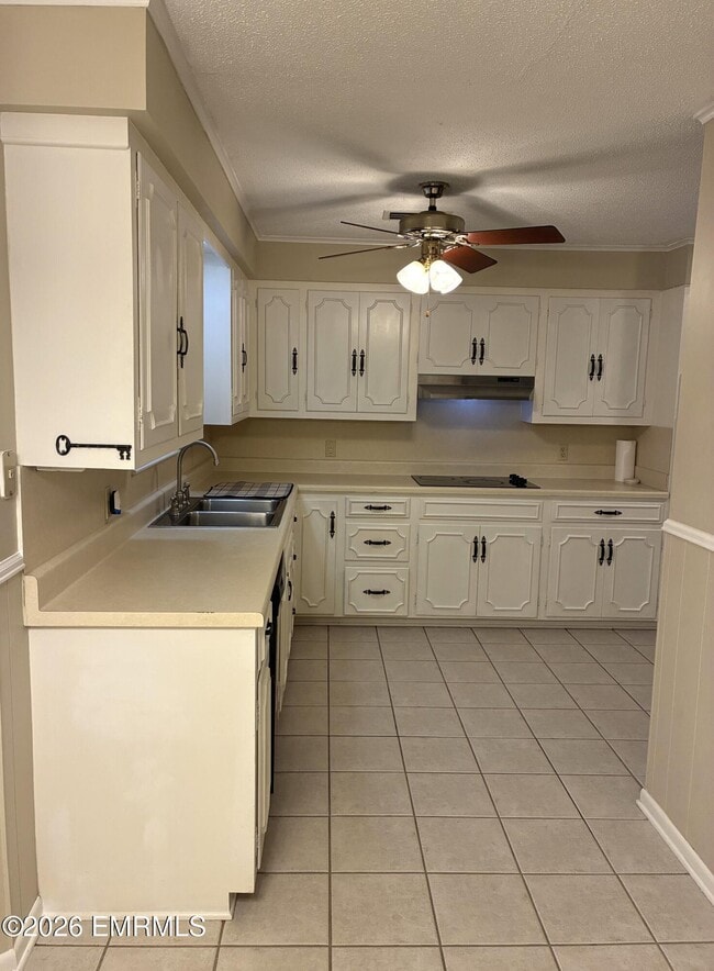 Building Photo - 8410 Cedar Ridge Cir