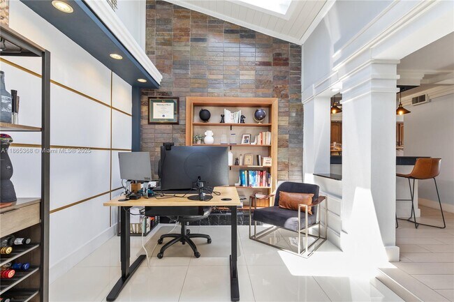 Building Photo - 7225 Coldstream Dr