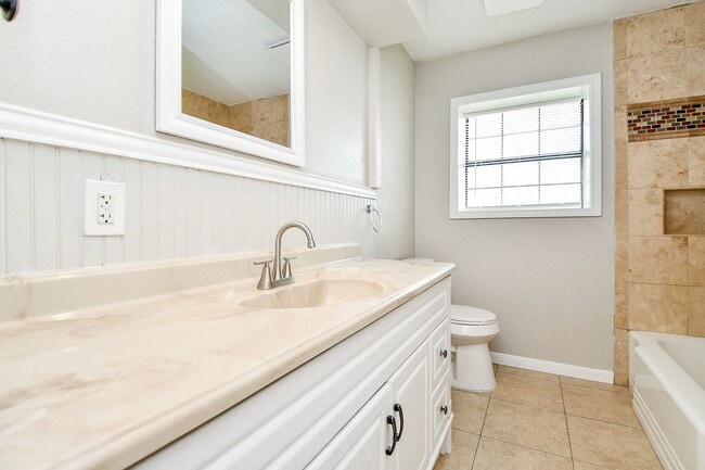 Building Photo - 1907 Lafferty Rd