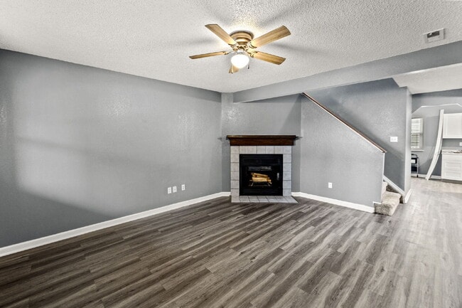 Building Photo - Charming Two-Story Home with Fenced Yard & Cozy Fireplace — Pet-Friendly!