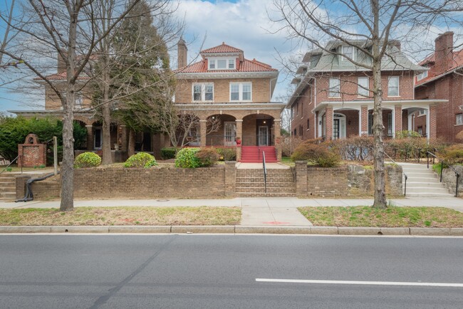 Building Photo - 5915 16th St NW