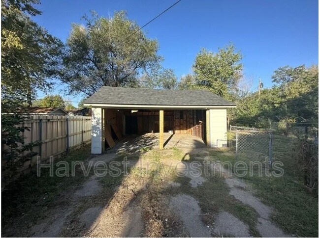 Building Photo - Welcome to Your Next Home with Harvest Investments!