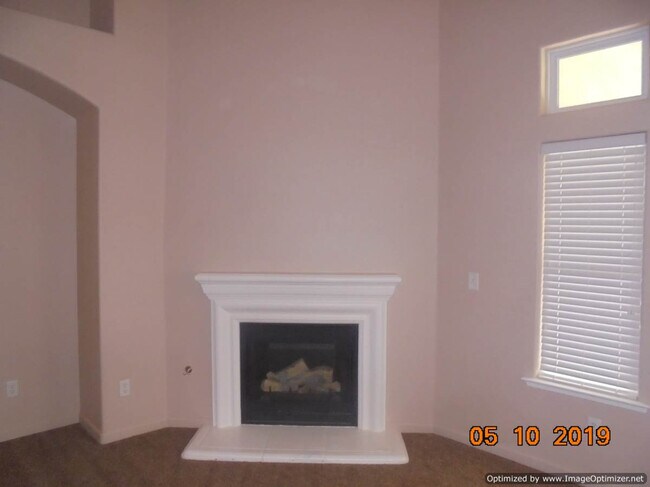 Building Photo - GORGEOUS! Sanger 4/2 With 3 Car Garage!