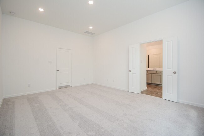 Building Photo - 571 Dry Fork Ln