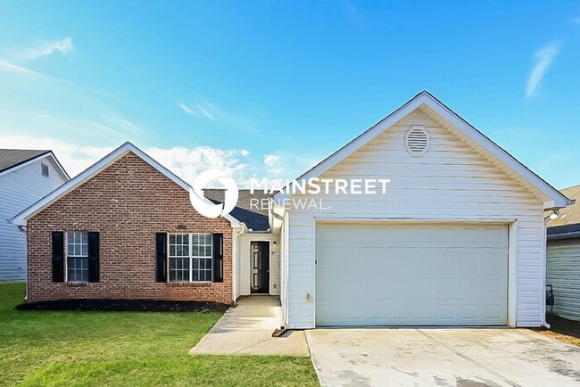 Primary Photo - 3 Bedroom Pet-Friendly Home in HAMPTON, GA...