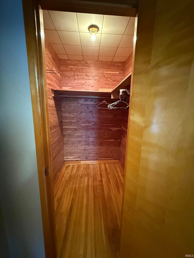 Building Photo - 1333 Hart St