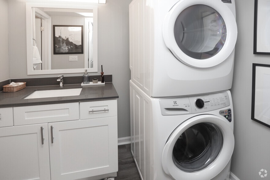 1BR, 1BA - 647 SF - A62 Apartments